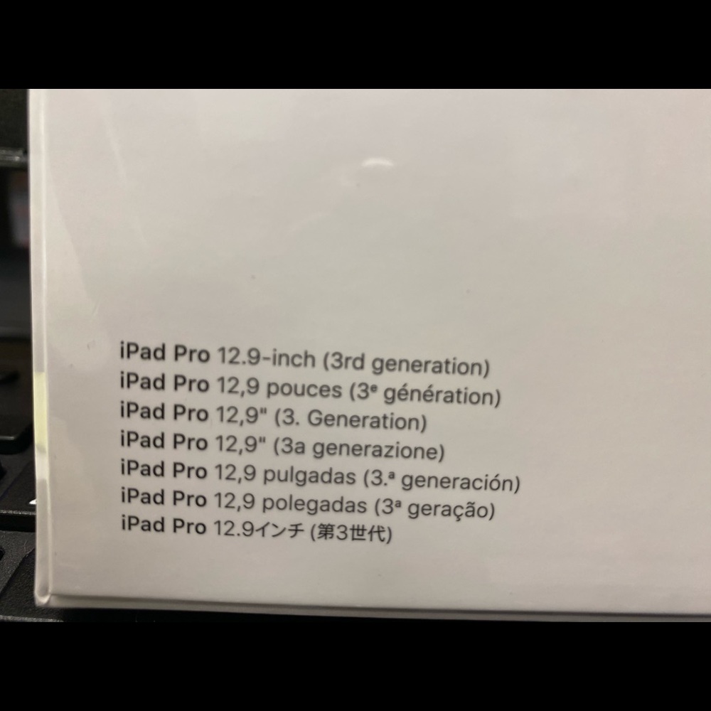 12.9” Apple Smart Keyboard Folio